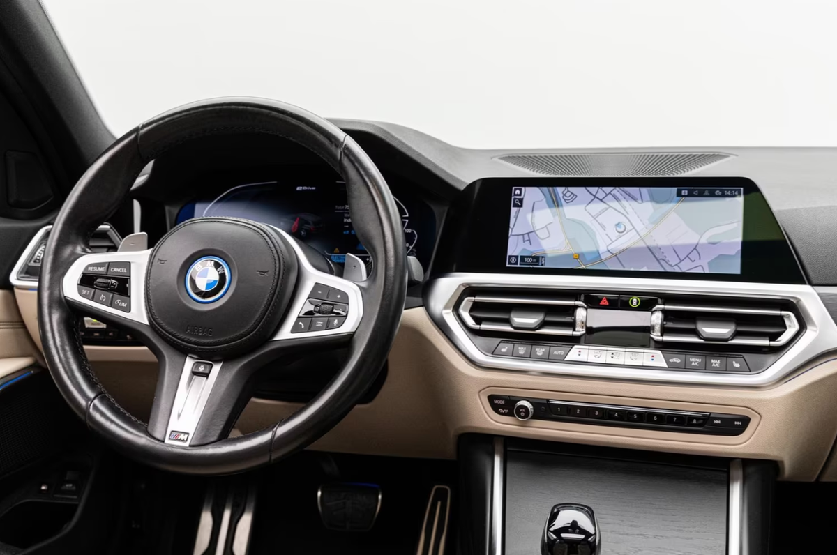 Bmw Série 3 Touring VII 330eA 292ch M Sport Toit ouvrant