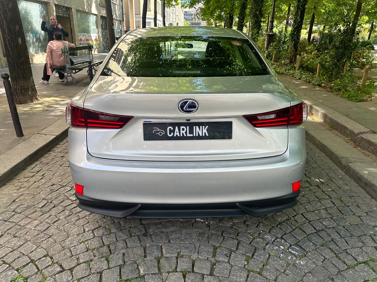 Lexus IS300 H Business E-CVT 181 cv Entretien Lexus