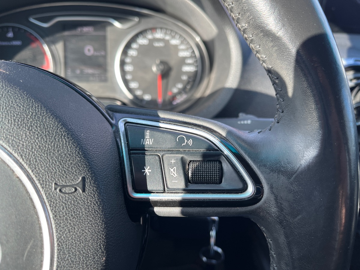 Audi A3 Limousine 1.6 TDI 110cv, Suivi entretien complet, courroie de distrib. OK, sièges chauffants