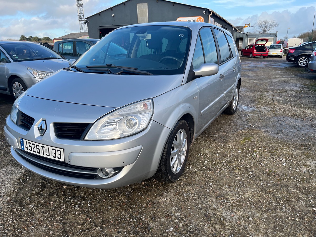 RENAULT Grand Scenic 2.0  dci