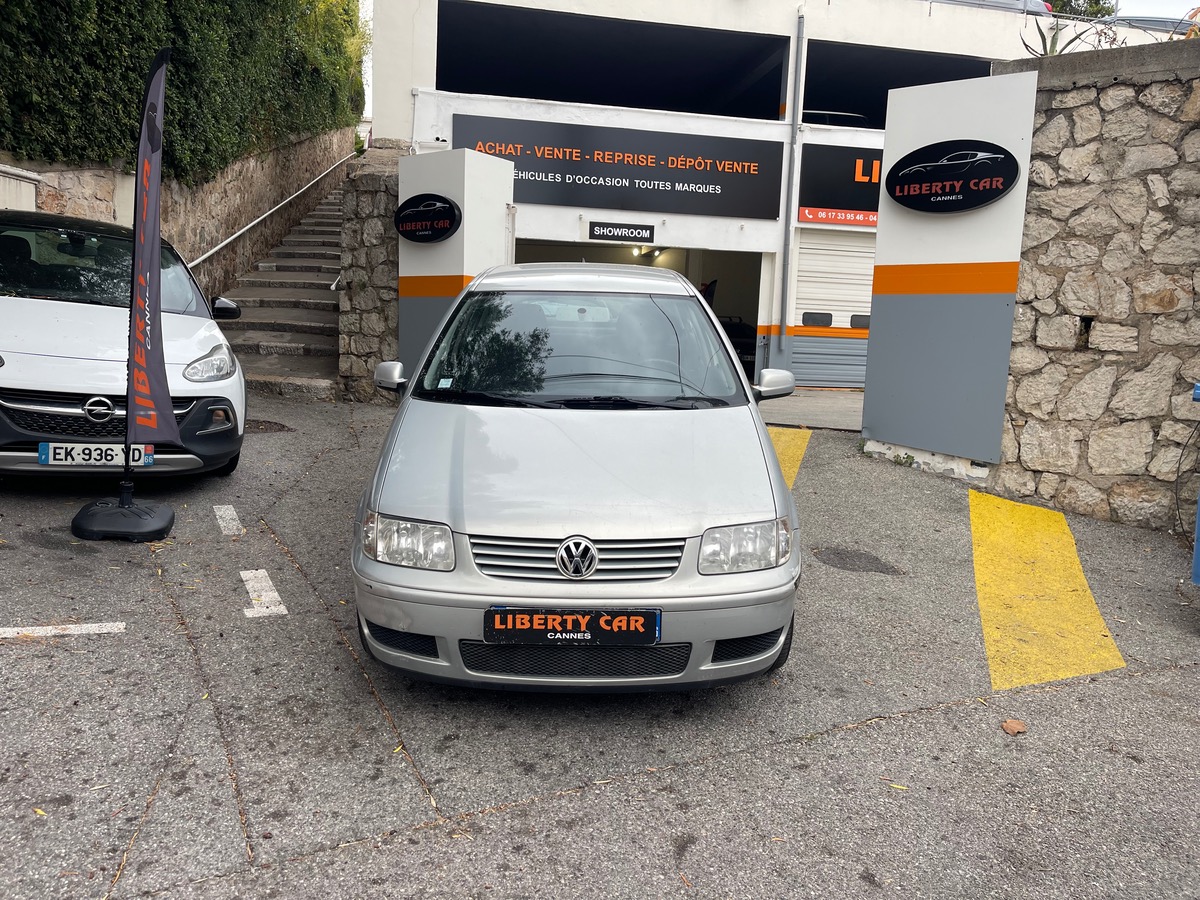 Volkswagen Polo 1.4 i 75 CV Phase 2 / Boîte auto / KM Réel / Clim / 5 Portes