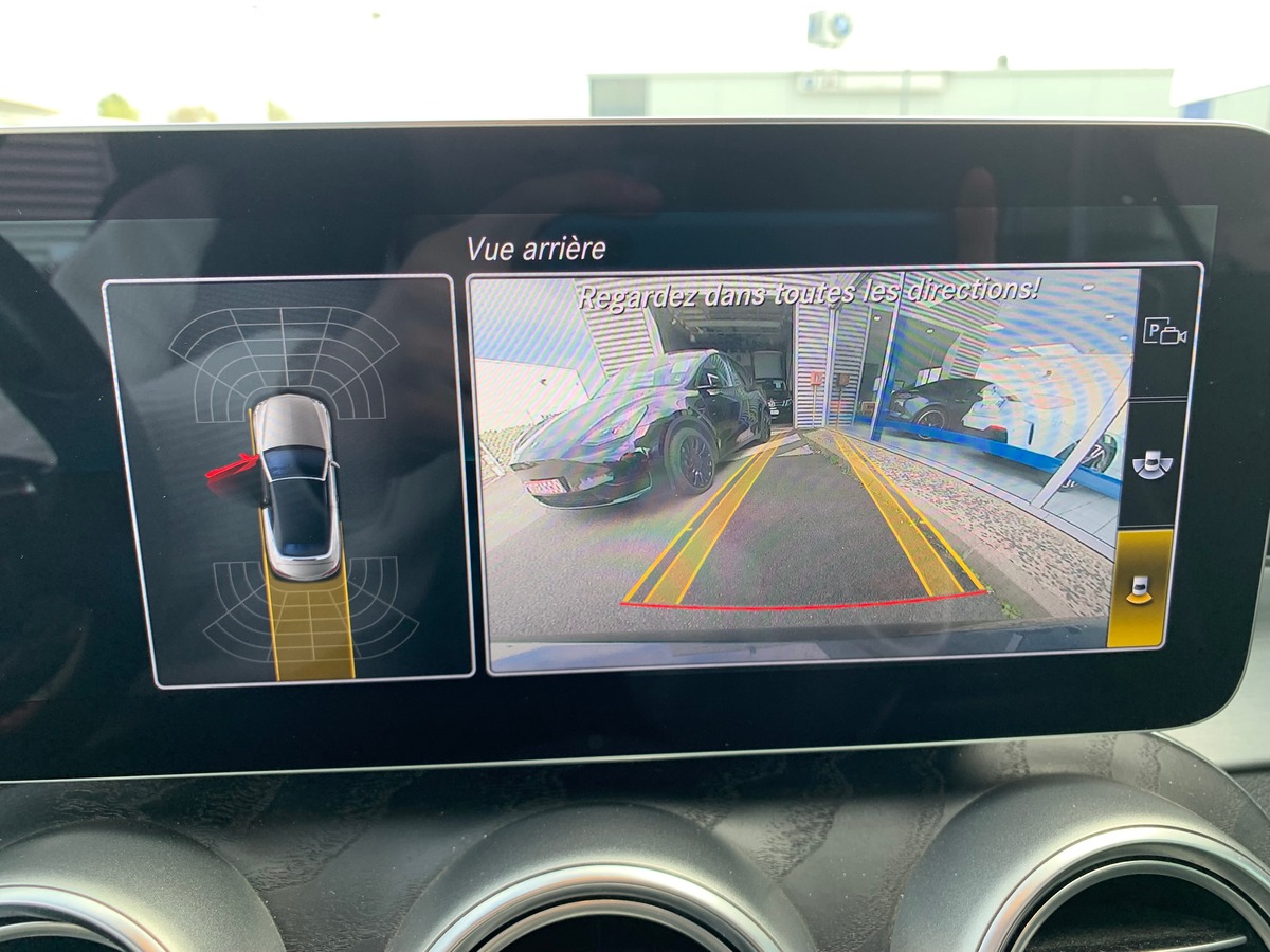 Mercedes-Benz Classe C Cabriolet 194 ch | AMG Line | Siéges électriques chauffants | Caméra de recul