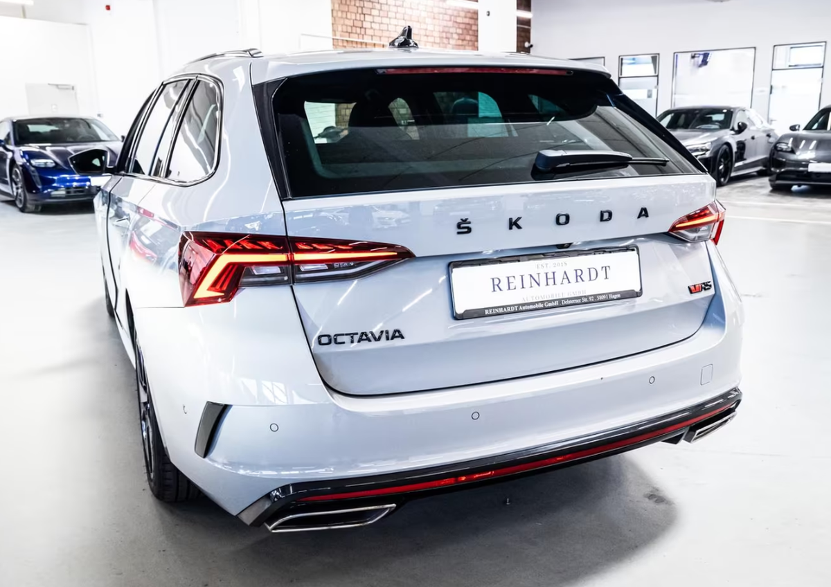 Skoda Octavia Combi IV 2.0 TDI 200ch RS 4x4 DSG7