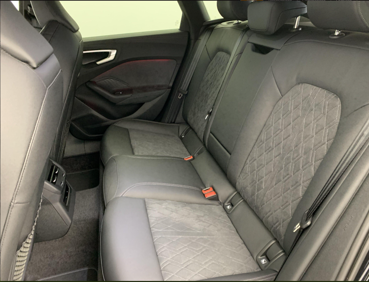 Audi A5 AVANT TDI Hybride | 204 ch | S tronic 7 | S line