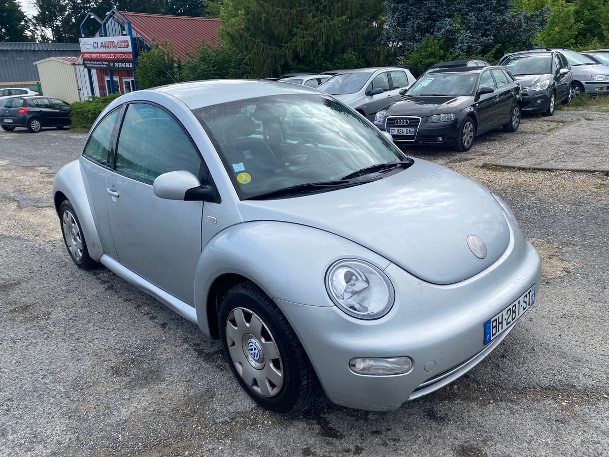 Volkswagen NEWBEETLE 1.6i 100cv 200211km