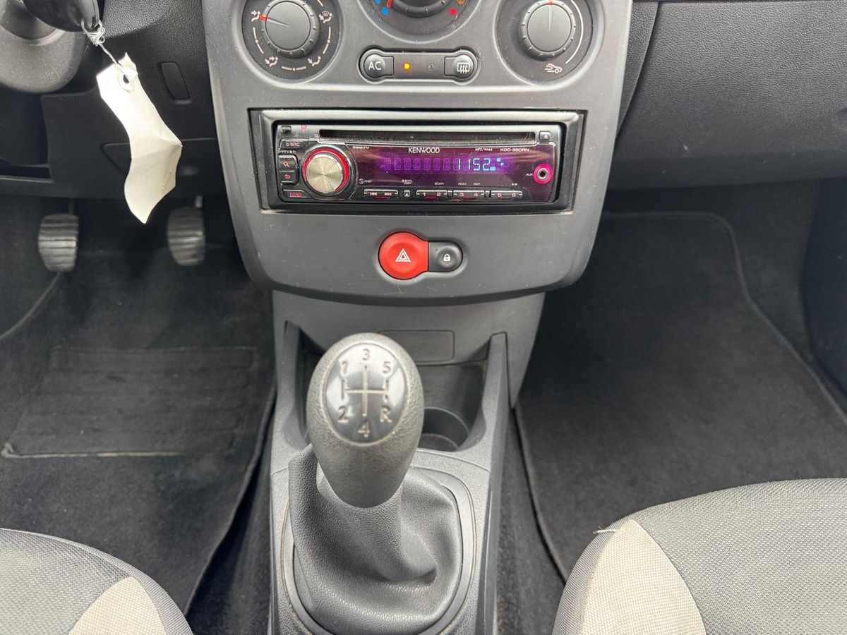 RENAULT Clio III Estate 1.5 DCI 68ch Authentique - garantie