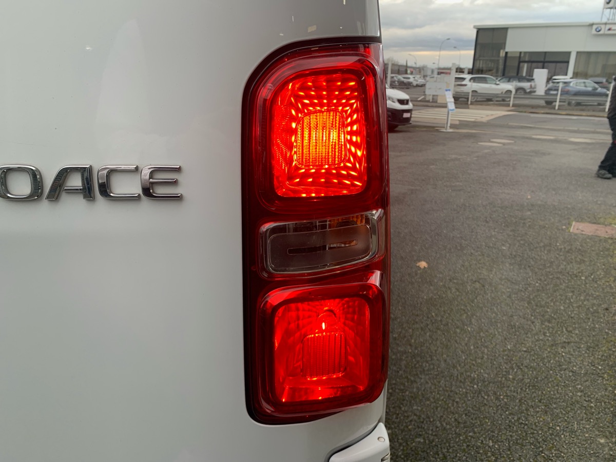 Toyota ProAce 180 ch | Business access | TVA Récupérable | 3 Places | Apple car play Android auto
