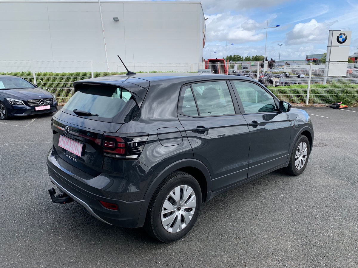 Volkswagen T-Cross 95 ch | Base | Attelage | Pack Stationnement arriére avant | Climatisation