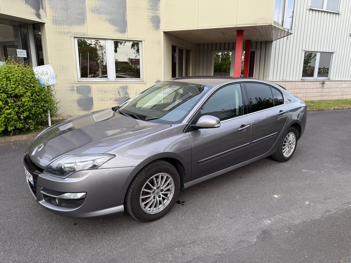 RENAULT Laguna 1.5 DCI 110 CV black éditions 4X