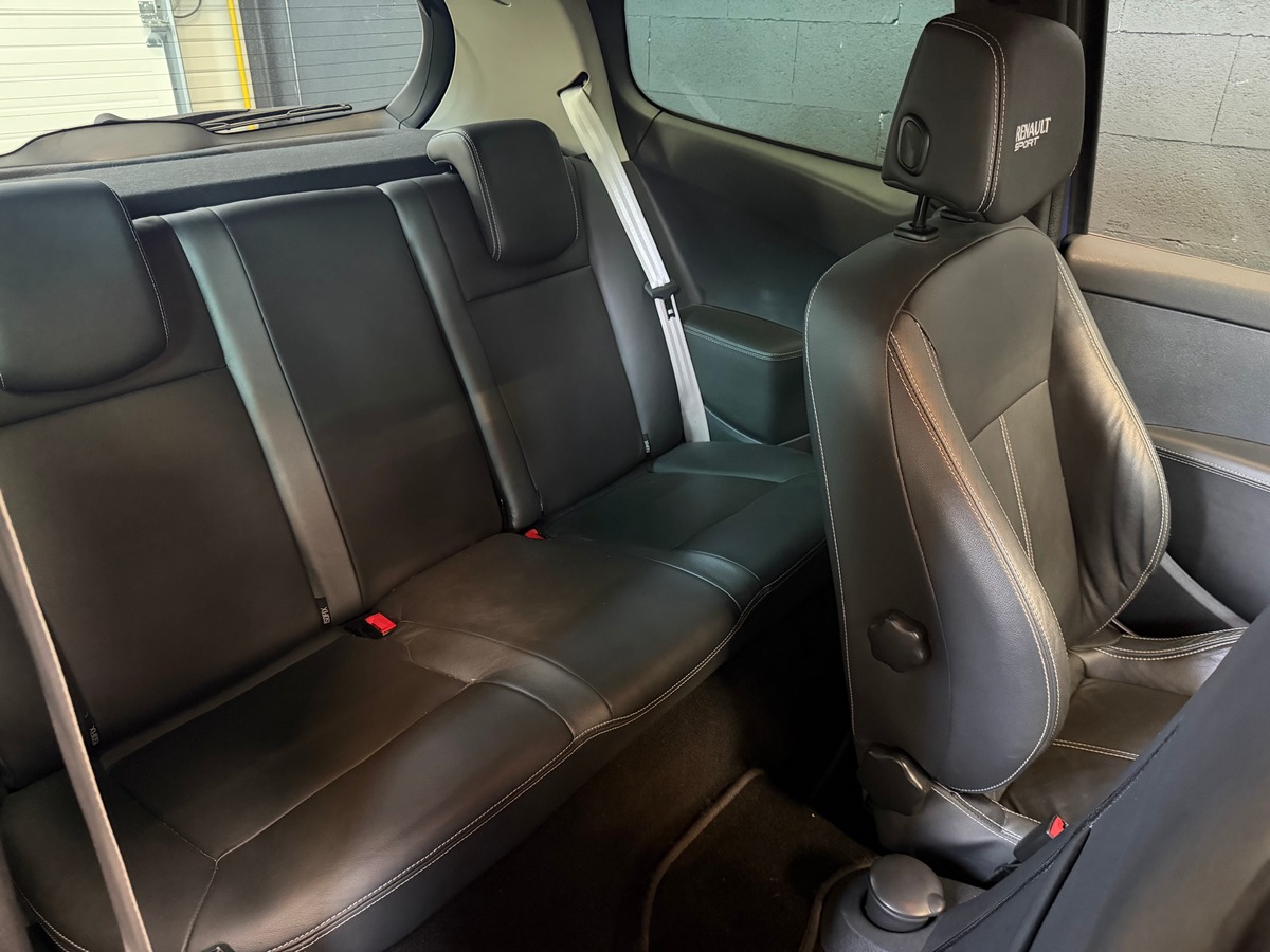 RENAULT Clio III RS LIGNE AKRAPOVIC