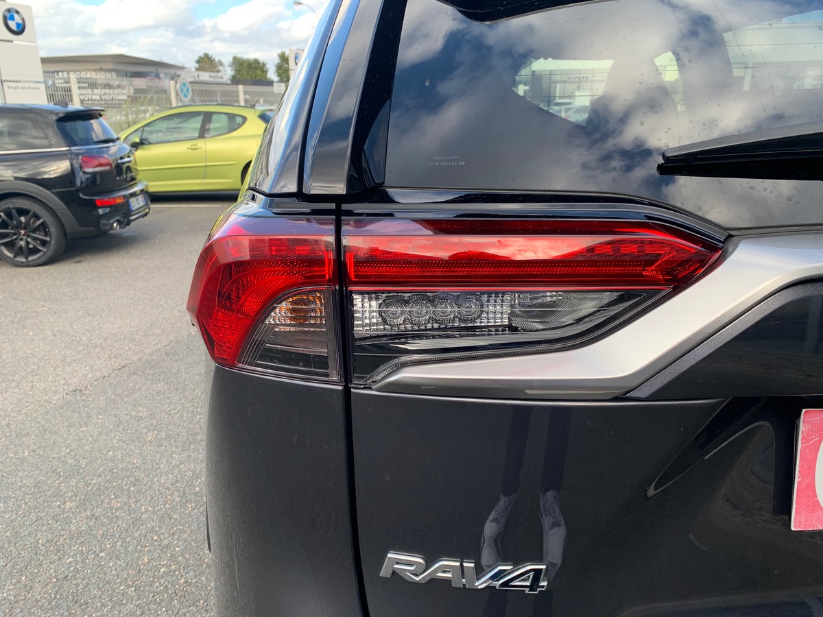 Toyota RAV4 222 ch | AWD | Lounge | Caméra vue 360° | Cuir | Régulateur de vitesse adaptatif