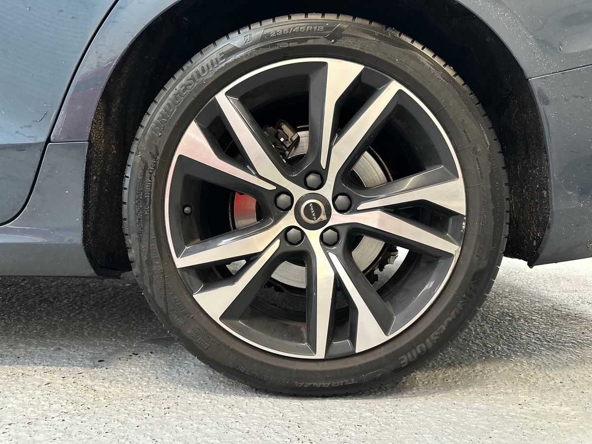 Volvo V60 II B4 197cv START GEARTRONIC 8 Entretient complet Volvo à jour
