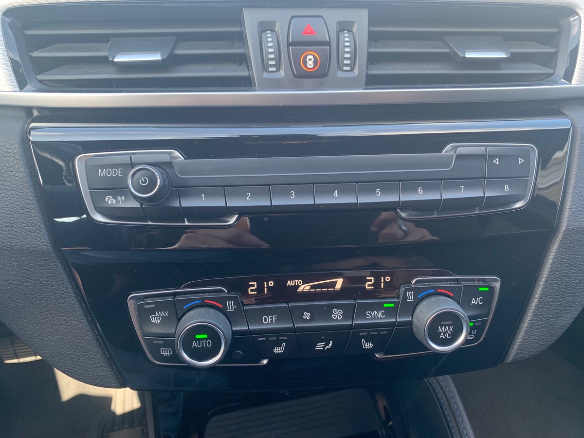Bmw X1 X DRIVE | GPS Cartographique | Sellerie Tissu/Alcantara | Radar de stationnement AR.
