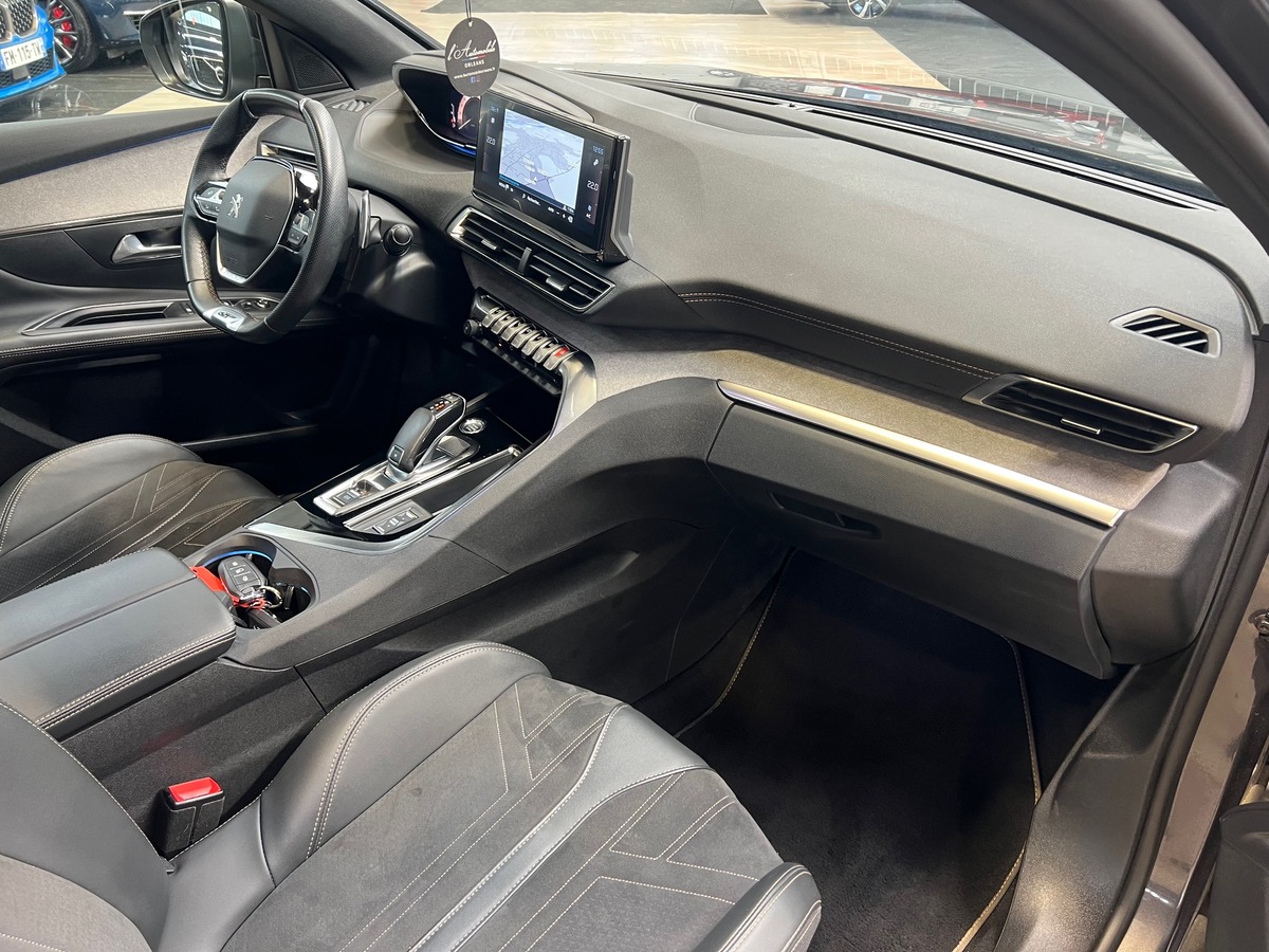 Peugeot 3008 II (2) GT 1.5 BLUEHDI 130 cv EAT8 S&S /TOIT PANORAMIQUE/CARPLAY/