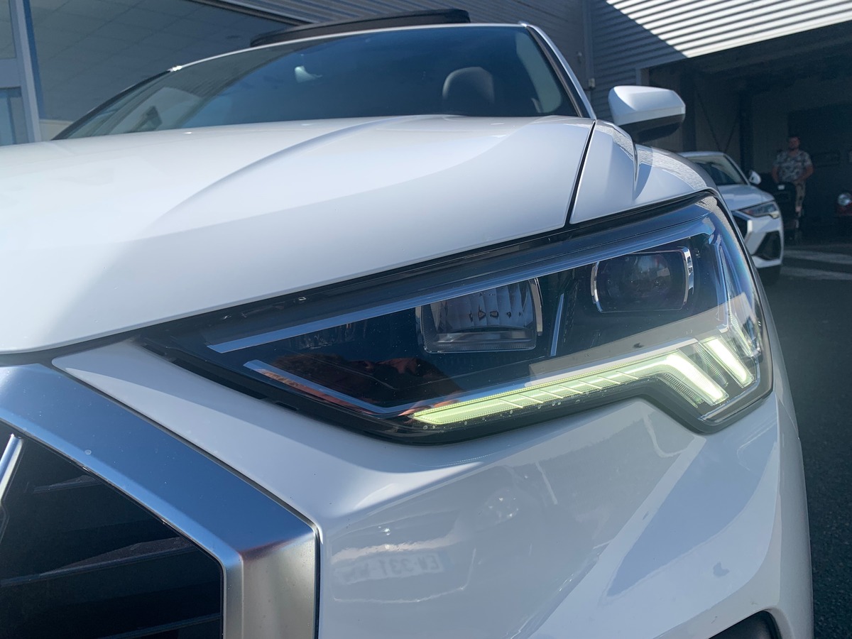 Audi Q3 150 ch | S line | Toit ouvrant | Caméra de recul | Apple car play | Attelage | Régulateur