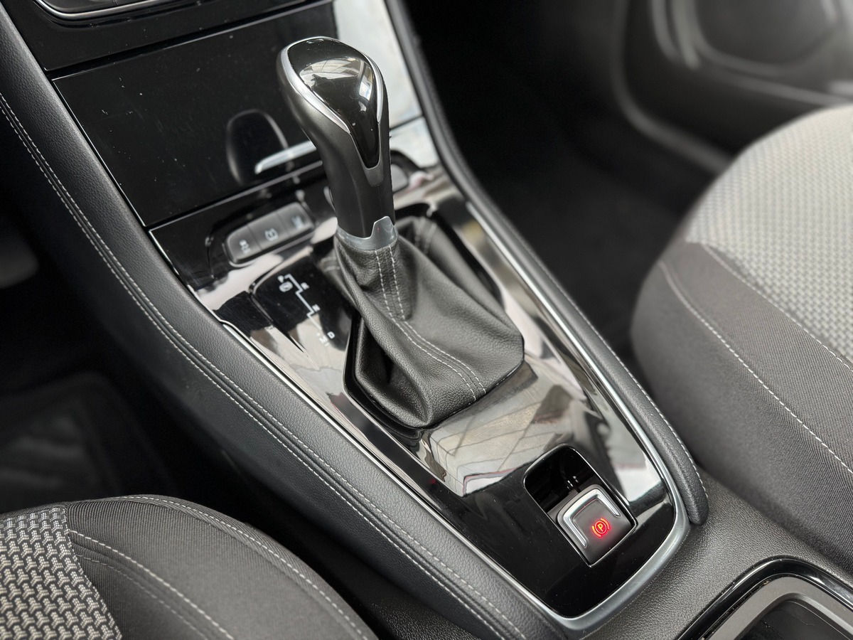 Opel Grandland X 1.5 CDTI EAT8 130 cv - Boîte auto - Apple Carplay / Androide Auto