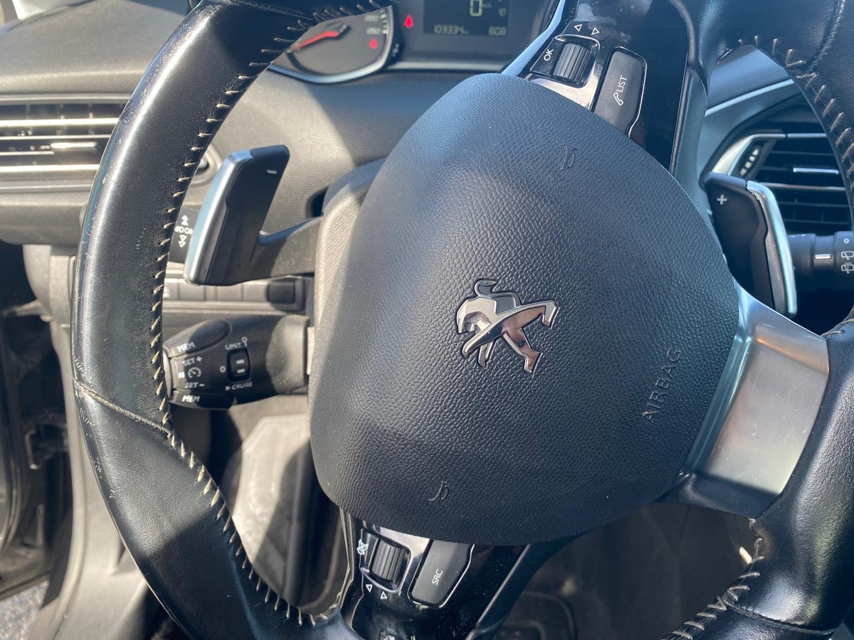 Peugeot 308 1.5 bluehdi 130cv boite auto