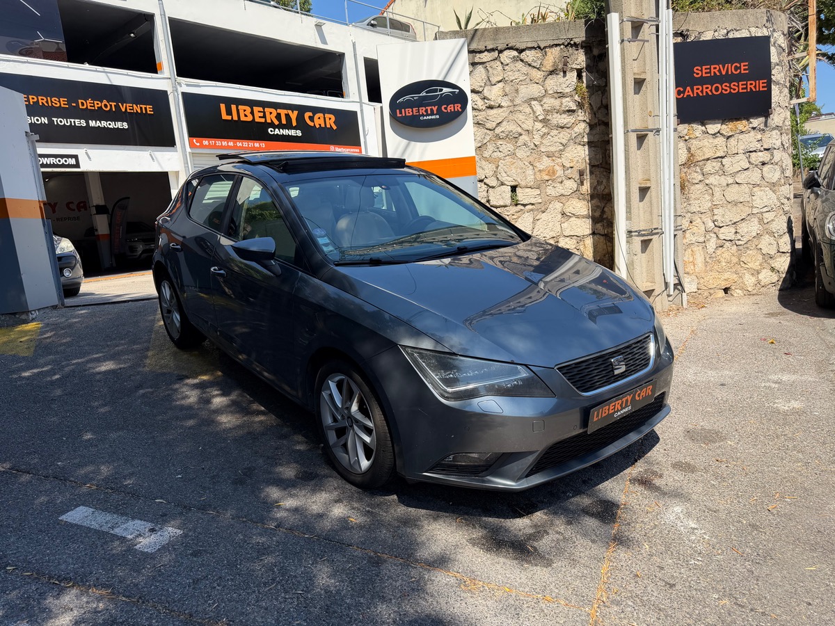 Seat Leon 1.2 TSI 105 CV / Toit Ouvrant /5 Portes Intérieur Cuir / Boite Neuve / Seat Sound