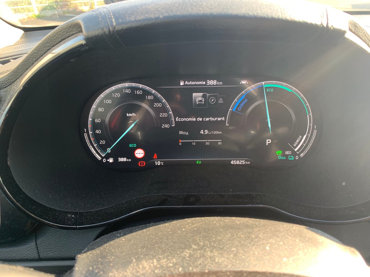 Kia XCeed 141 |Premium | Toit ouvrant | Siéges chauffants climatisés | Caméra recul | Apple car Play