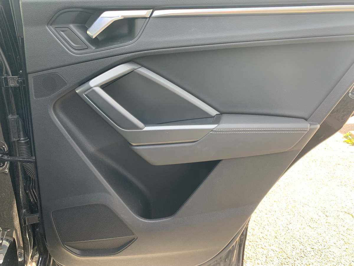 Audi Q3 Sportback 150 ch | S-Line | Caméra de recul | Apple car Play | Coffre assisté électriquement