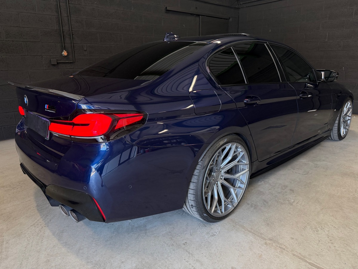 Bmw M5 compétition f90 lci phase 2 4.4 l v8 bi- turbo Bowers & Wilkins / Toit Ouvrant / Caméra 360°