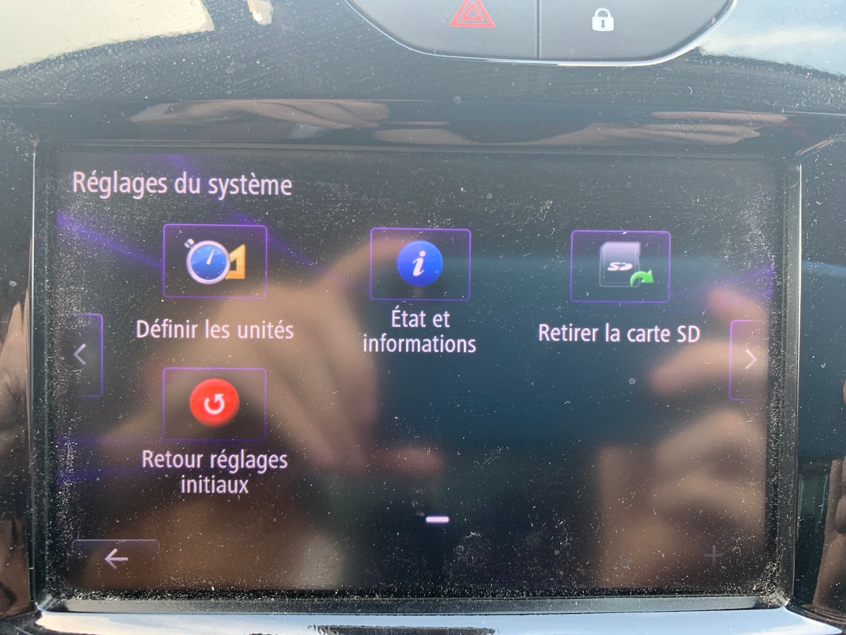 RENAULT Clio IV 200 ch | RS | Caméra recul | Régulateur vitesse | GPS | Bluetooth | Palettes volant