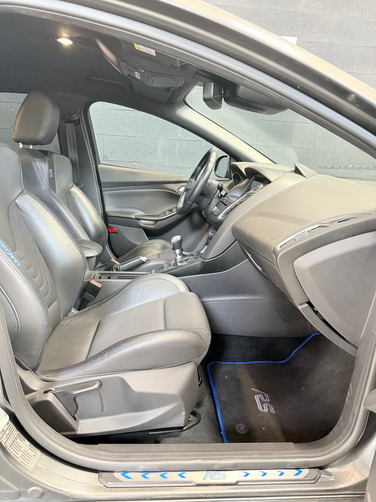 Ford Focus RS 2.3 ECOBOOST 350 CV