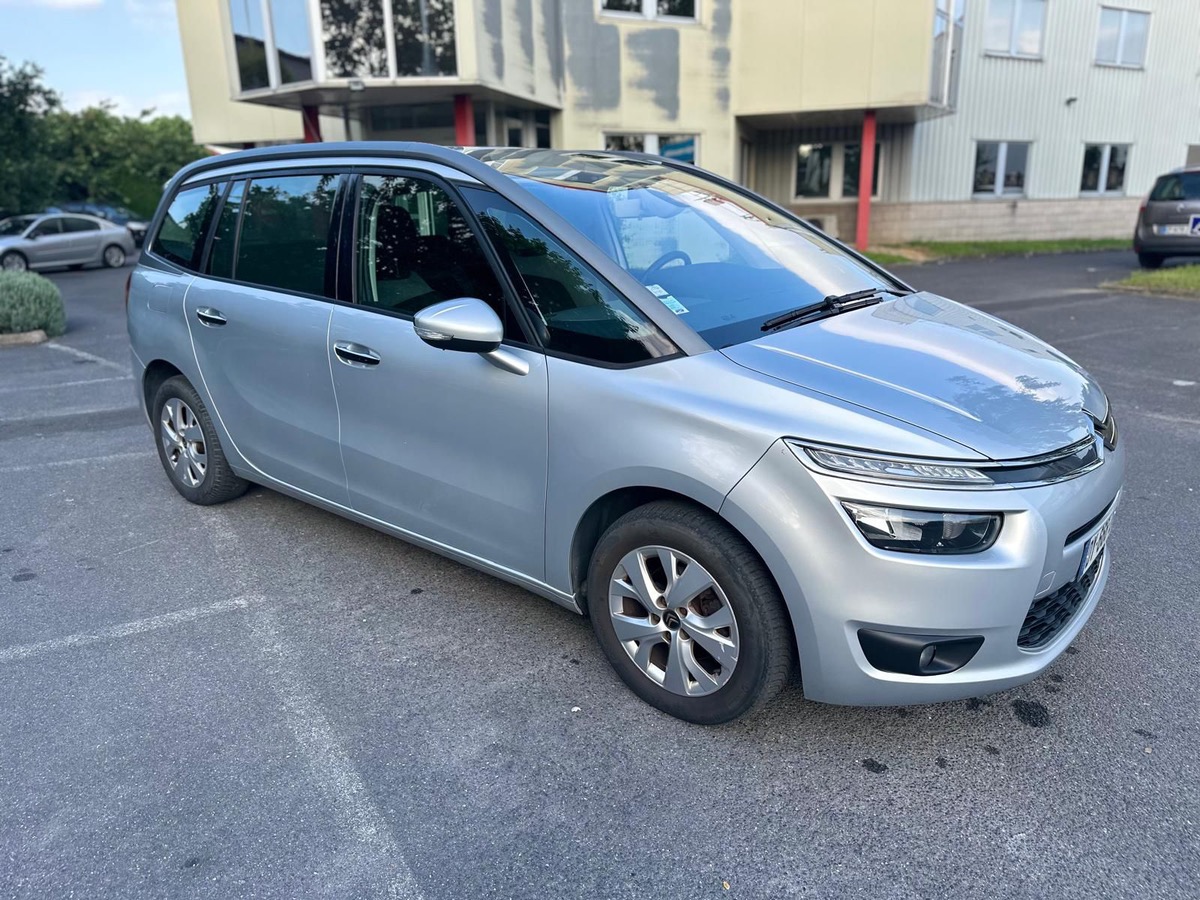 Citroën Grand C4 Picasso 1.6 e-HDI 115 CV 7 place 4XCBLEUx