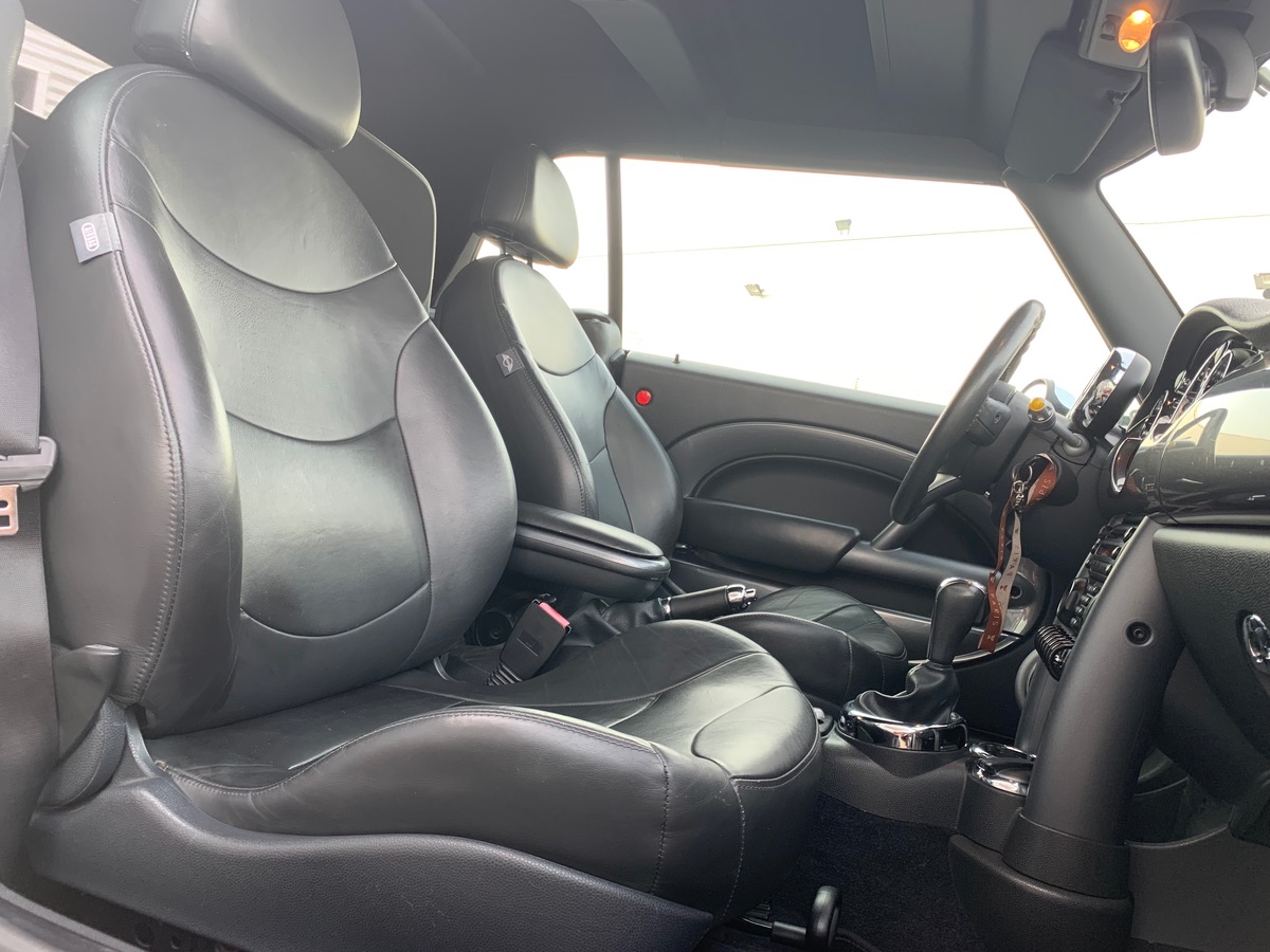 Mini Cooper 112 ch | GPS | Boite automatique | Sellerie cuir | Radar de recul | Régulateur vitesse