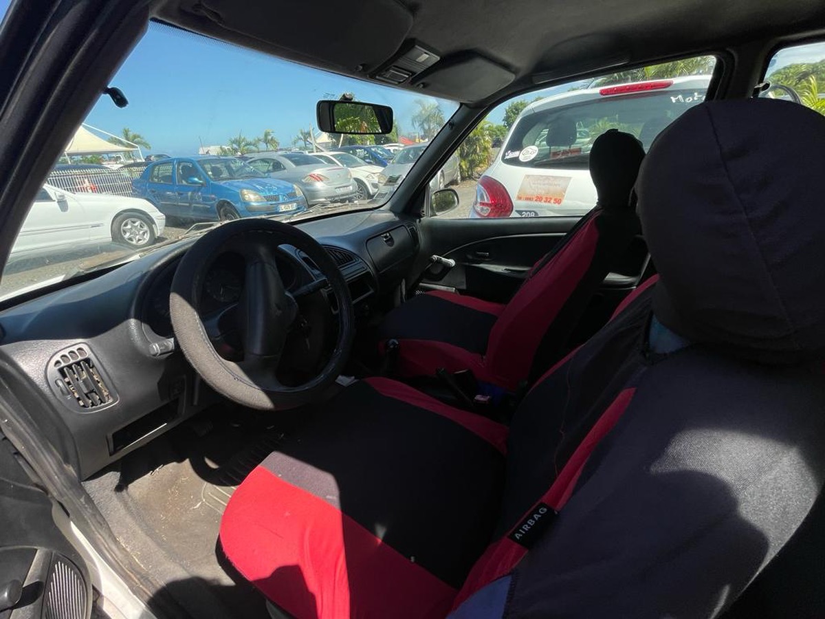 Citroën Saxo 1.0L X  EN ETAT X SPORT AUTO