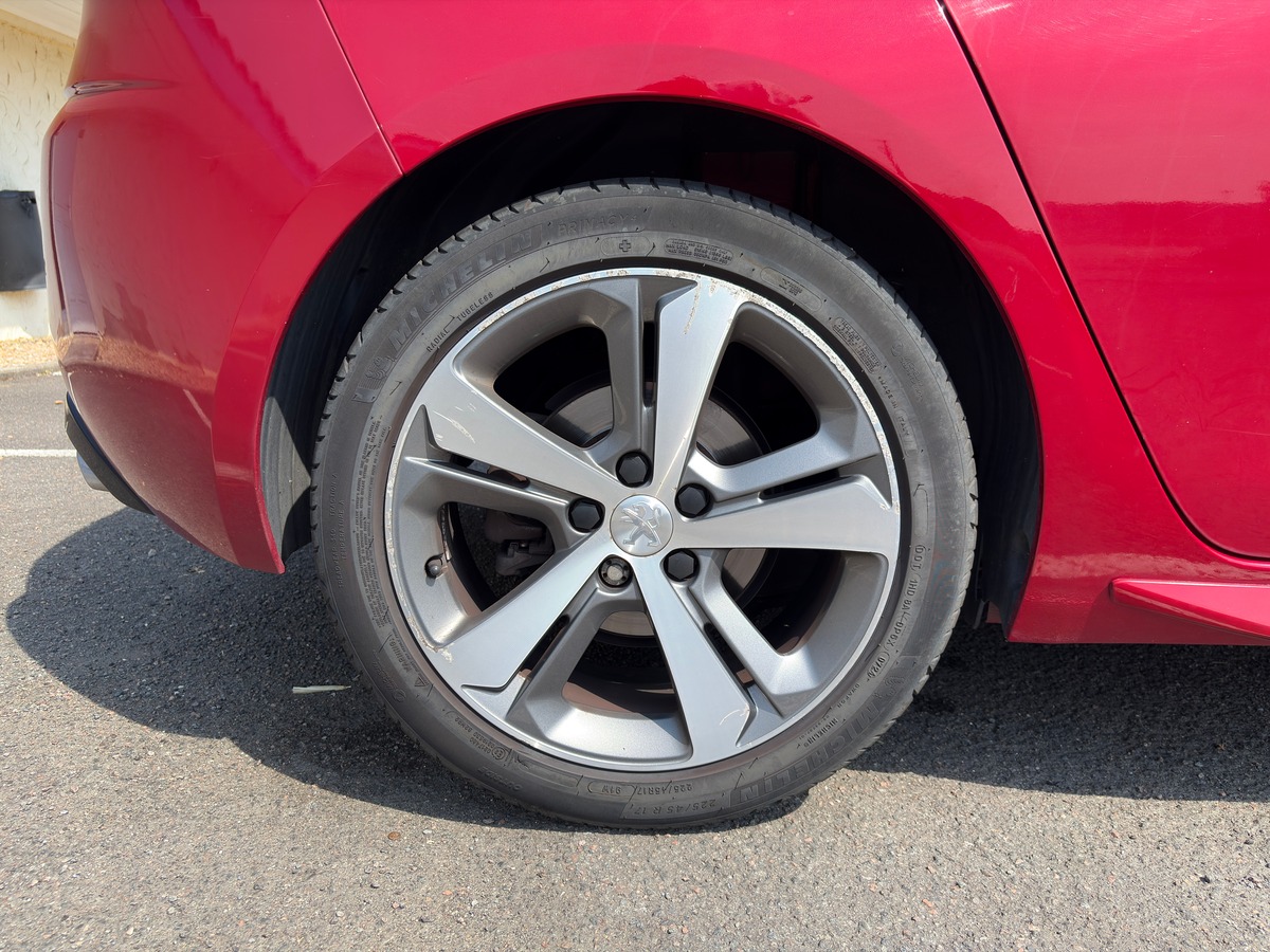 Peugeot 308 Peugeot 308 phase II - GT Line - 130ch - EAT 8