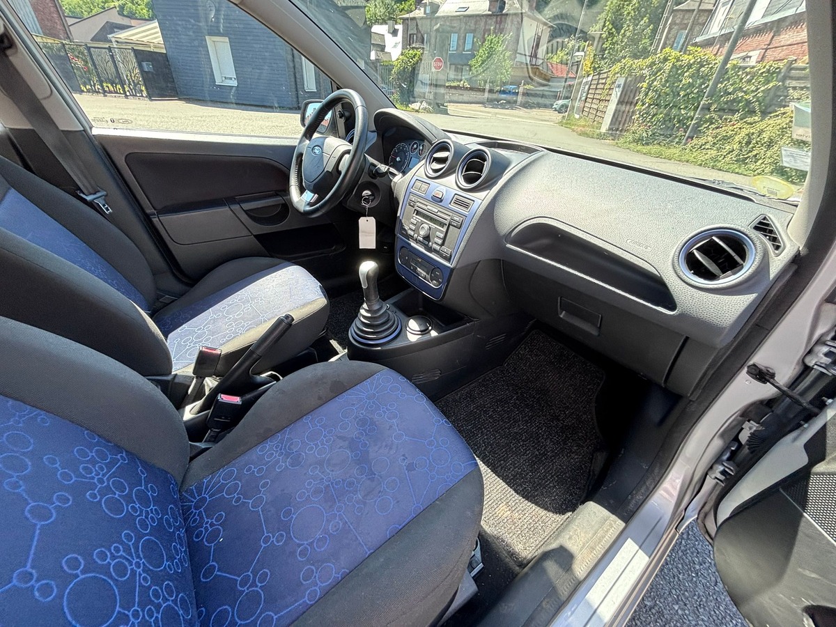 Ford Fiesta V 1.25 60 TREND 5P - Révisée - Garantie