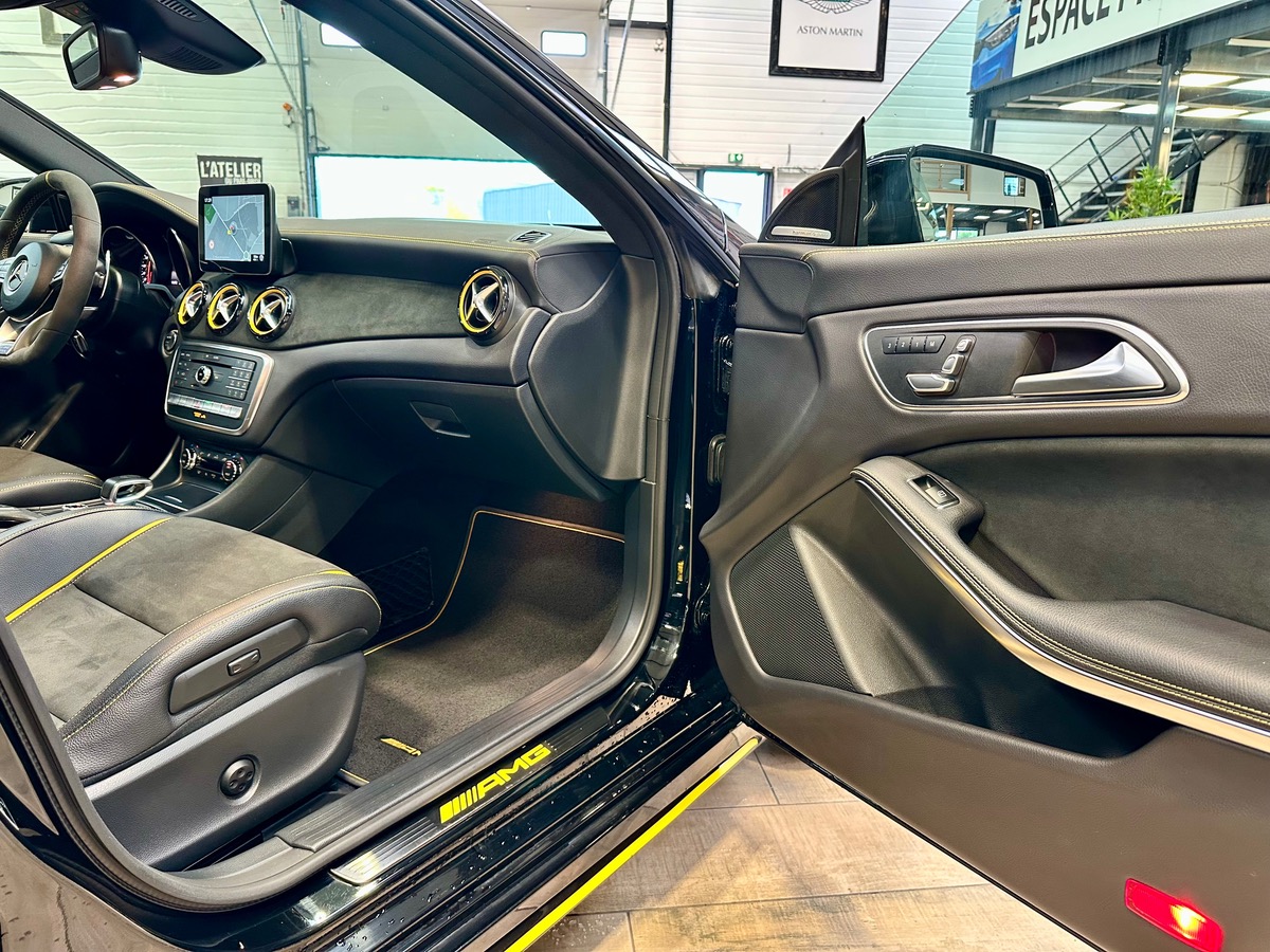 Mercedes-Benz CLA (2) 45 AMG 381 Yellow Night Edition 4Matic 7G-DCT Full