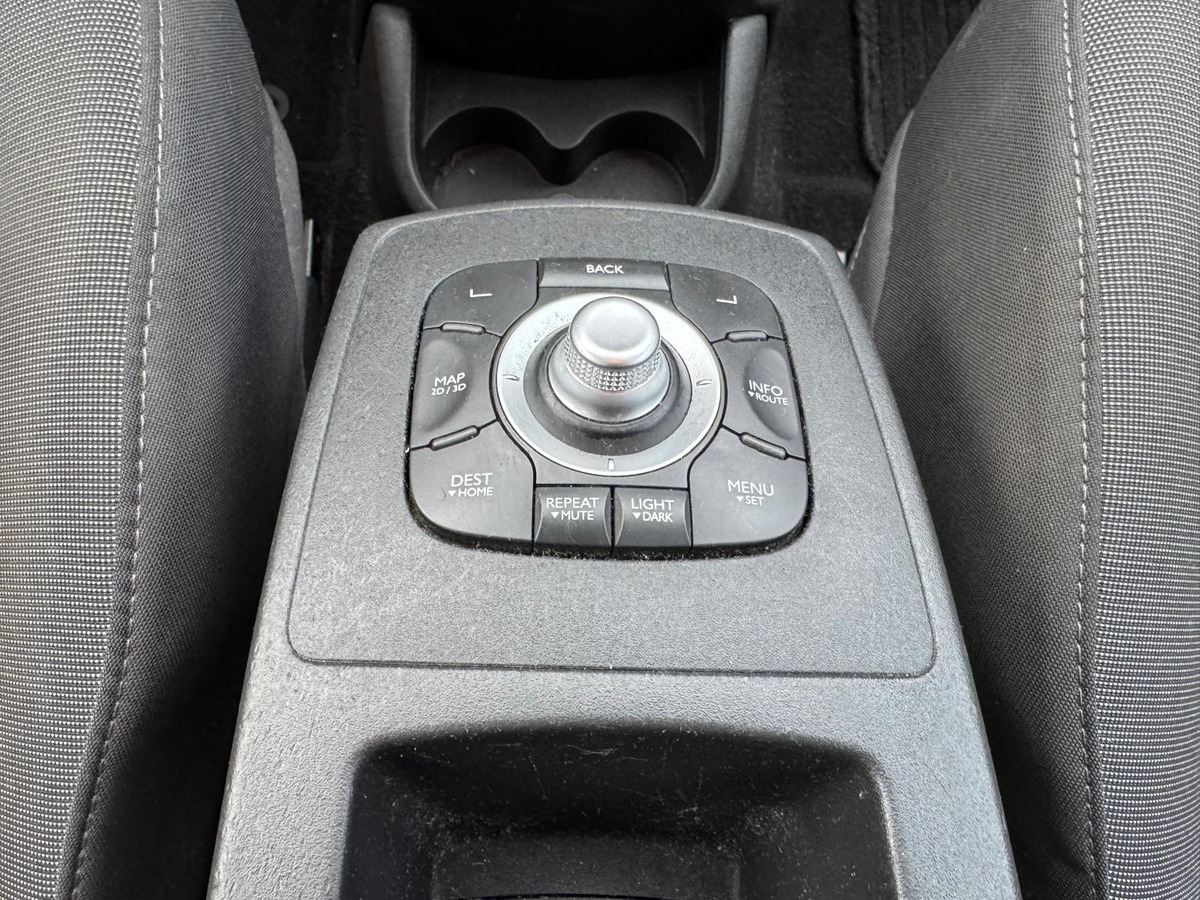 RENAULT Scenic III 1.5 dCi 110 15th - GPS - Distribution neuve - Garantie
