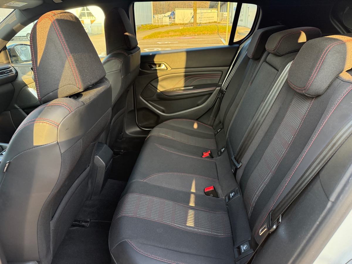 Peugeot 308 1.2L PureTech 130ch Gt line S&S, courroie remplacée