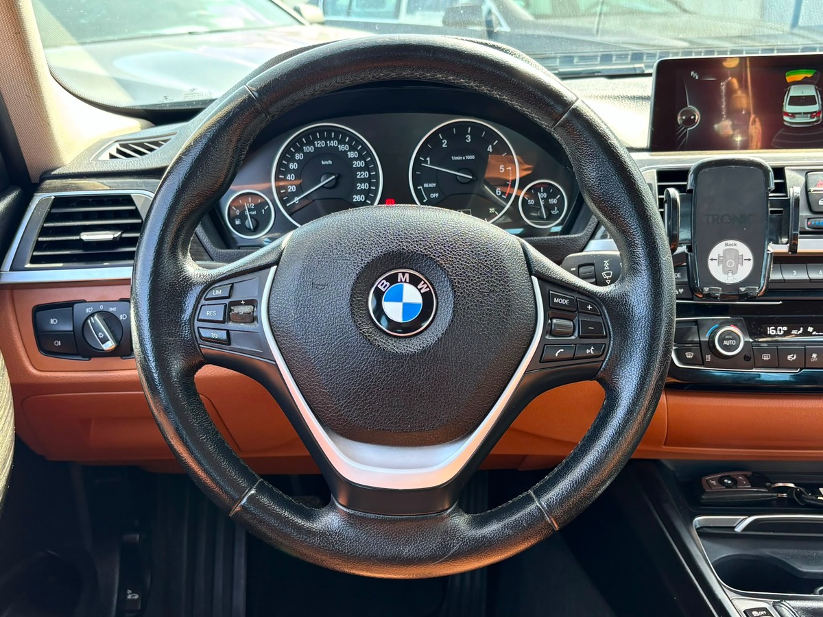 Bmw Série 3 318 d F30 150 Luxury  BVM6