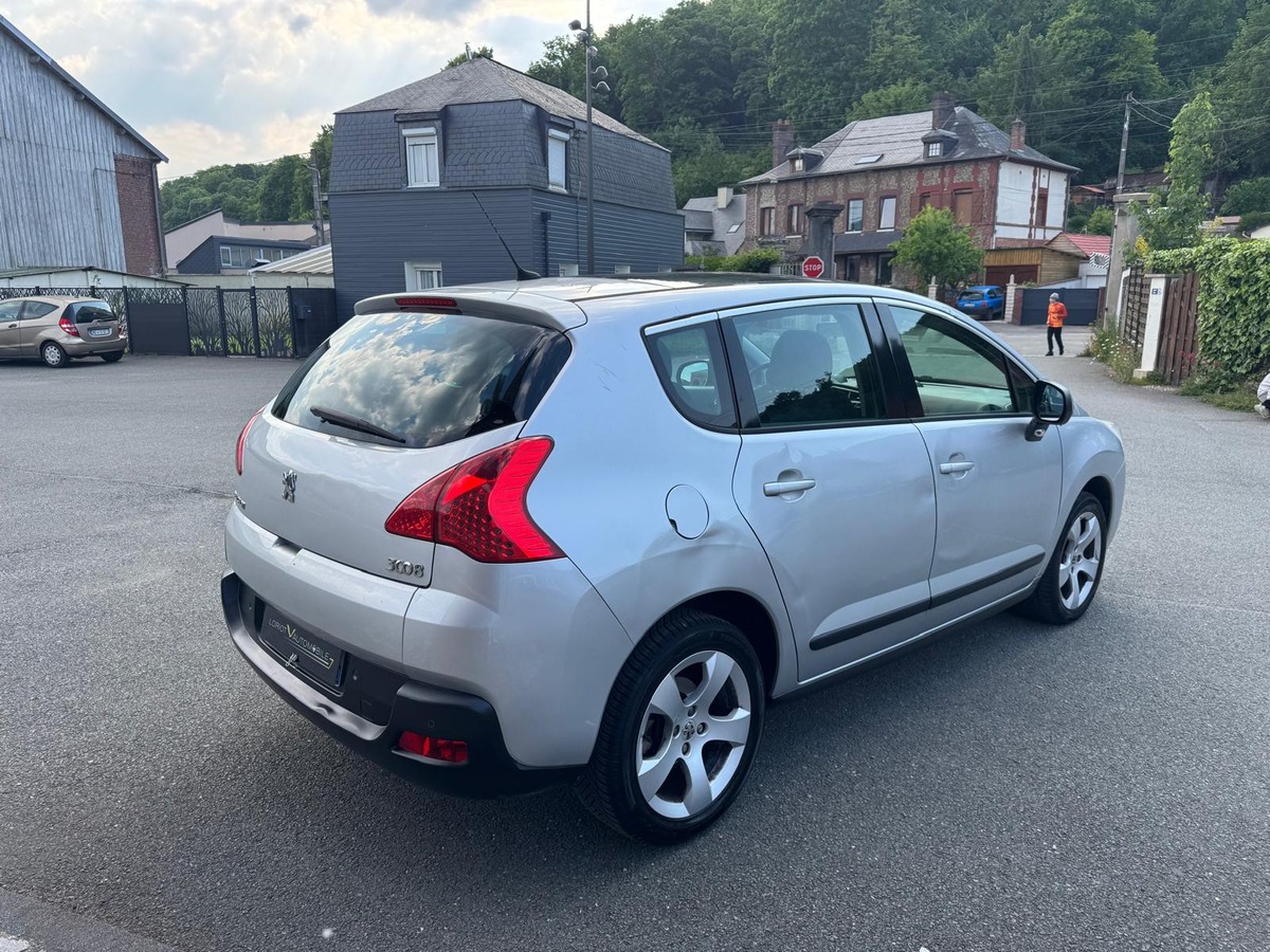 Peugeot 3008 1.6 HDI PREMIUM PACK