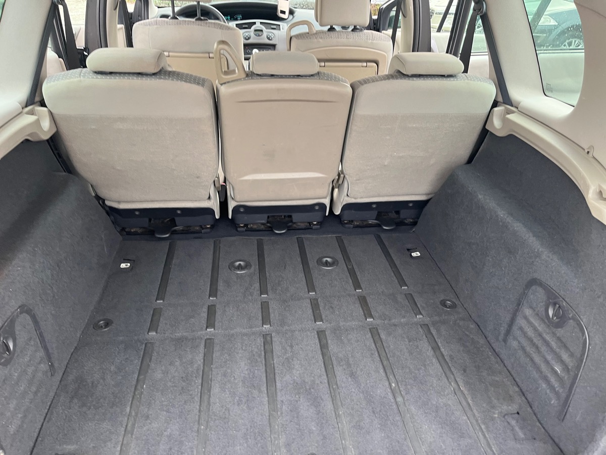 RENAULT Grand Scenic 1.5 DCI 105ch 145605km