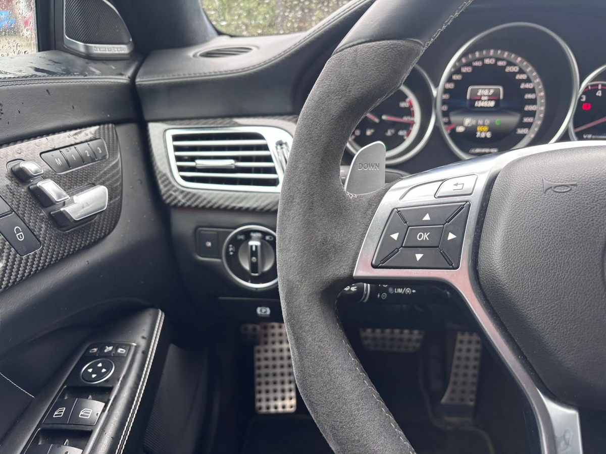 Mercedes-Benz CLS Shooting Brake 63 S AMG 585 - 4 MATIC - Garantie