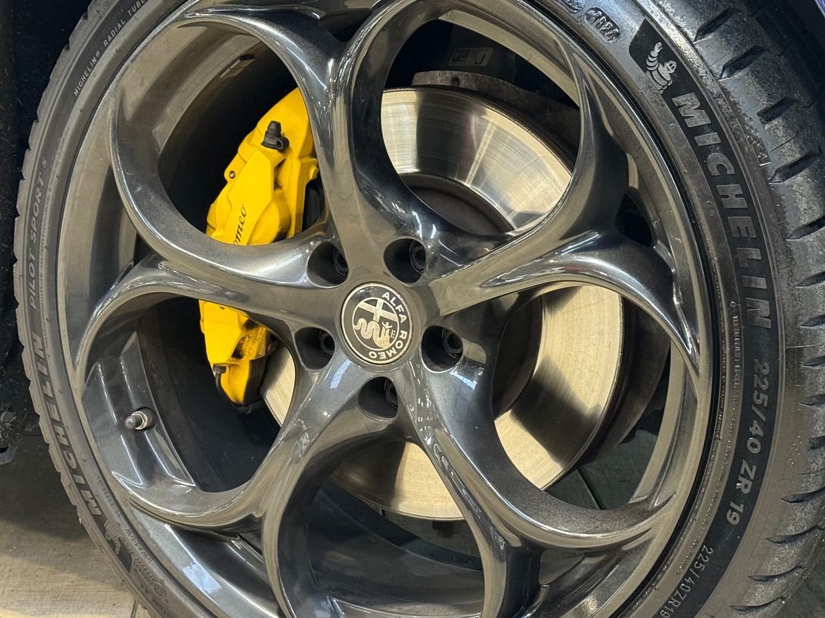 Alfa Romeo Giulia Q4 2.2 AT8 210CV VELOCE TOIT OUVRANT K