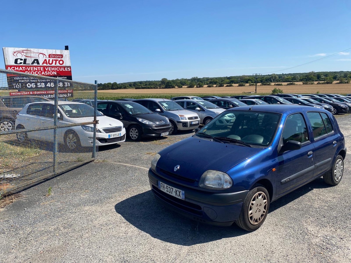 RENAULT Clio 2 1.2i 60cv 135000km d’origine 