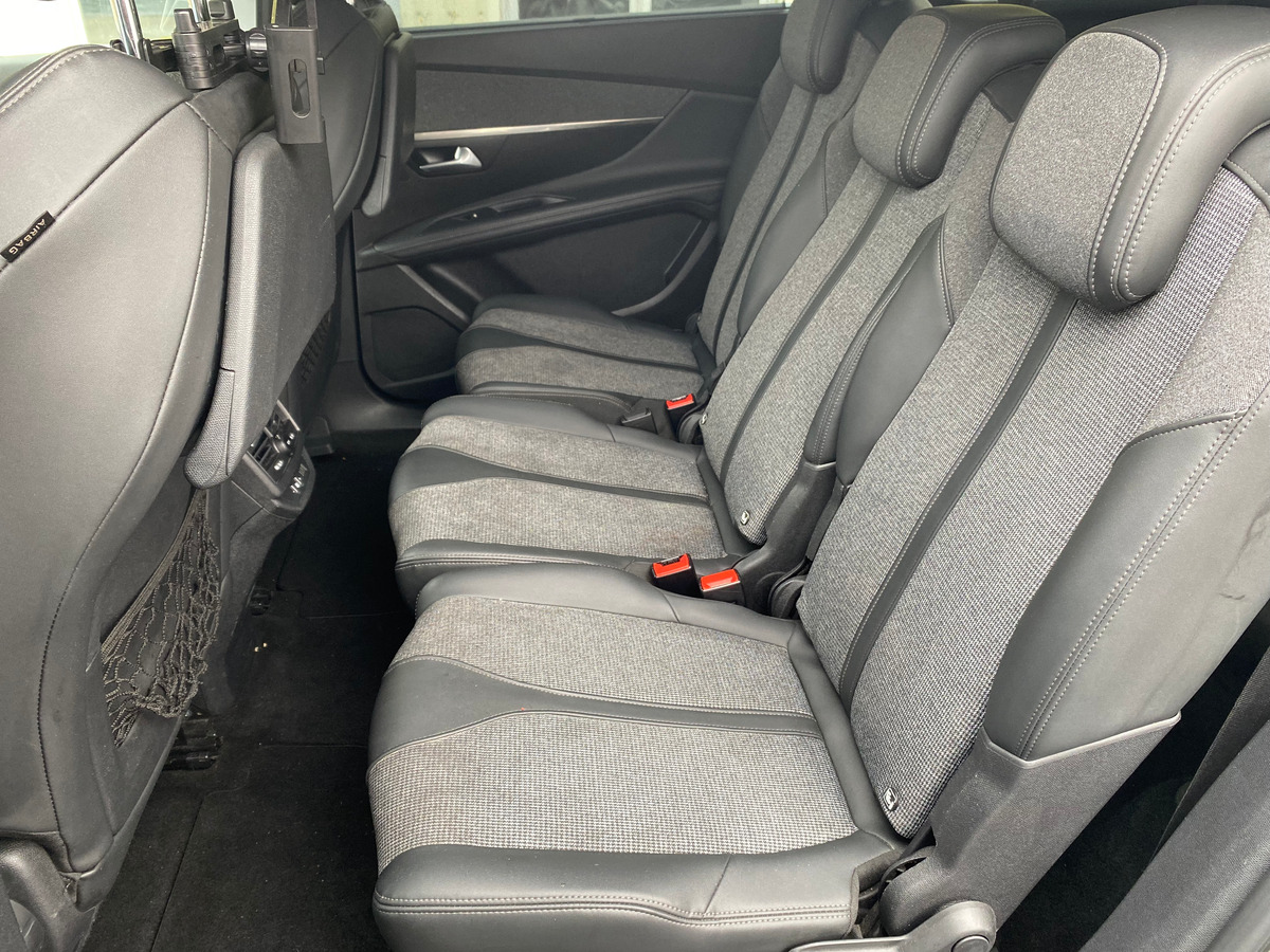 Peugeot 5008 1.5l blueHDI 130 Allure EAT8 7 places - SEMI CUIR - CARPLAY - BOITE AUTO