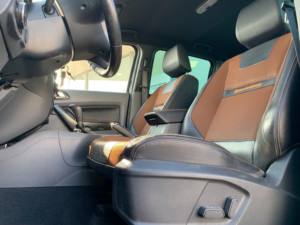 Ford Ranger 200 | 3.2TDCI 4x4 | Wildtrak | 5 Places | Attelage | Caméra recul | GPS | Apple car Play