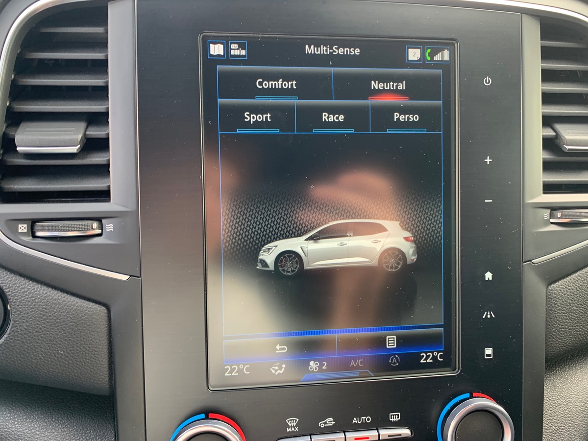 RENAULT Megane 280 ch | RS | JA 19" Interlagos diamantées | Affichage tête haute | GPS