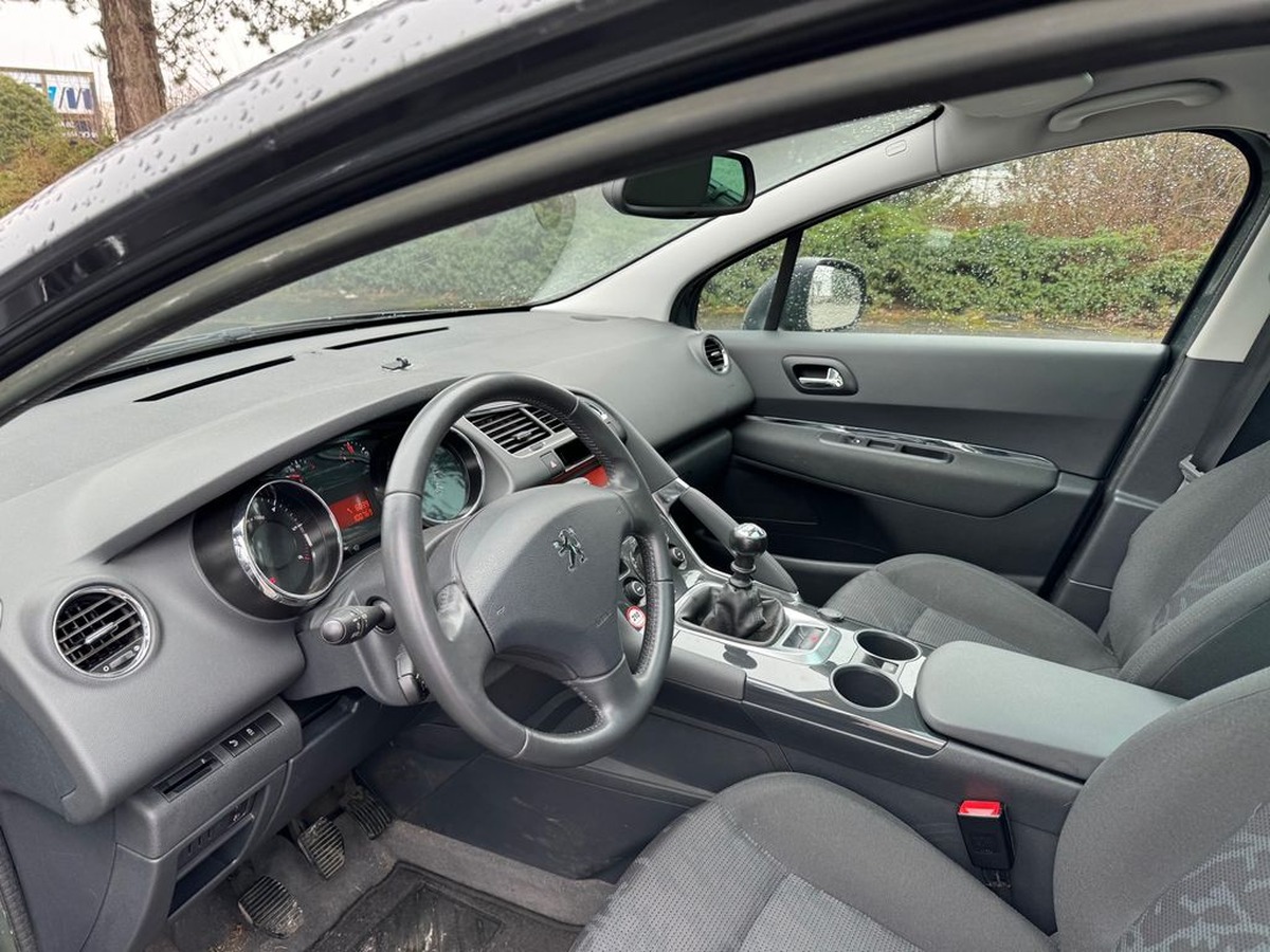 Peugeot 3008 1.6 HDI Active