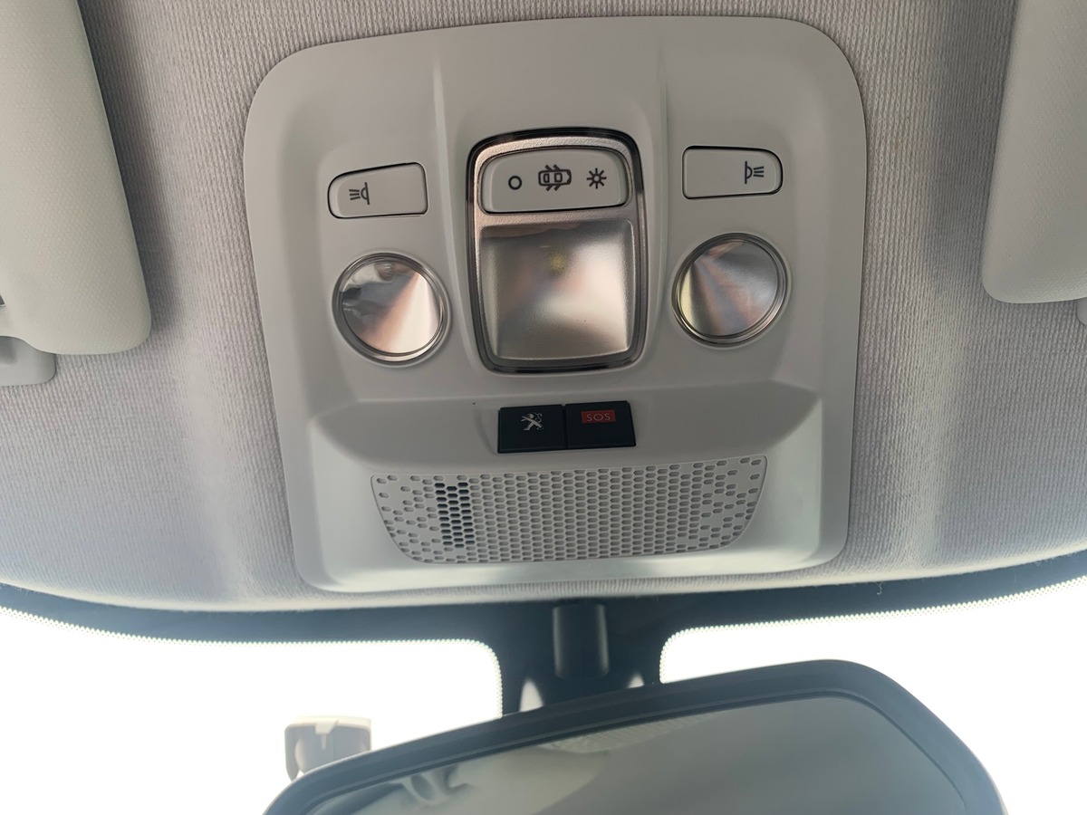 Peugeot 208 110 ch | GT Line | Régulateur de vitesse | Apple car Play Android Auto