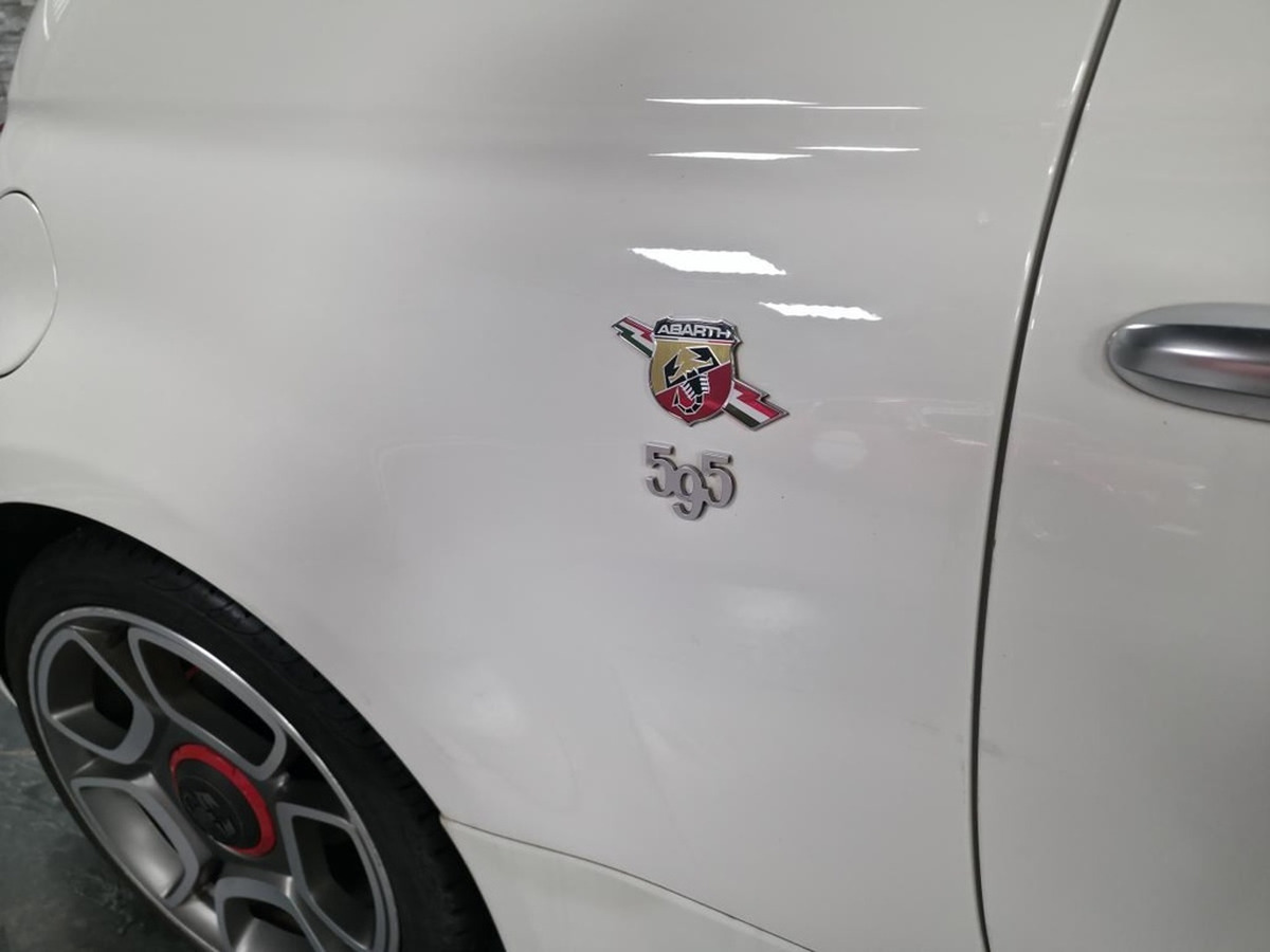 Abarth 500 1.4i 165 Abarth 595C Turismo | Ecran couleur | Mode Sport | Jantes en alliage 17"