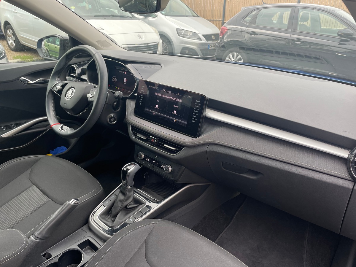 Skoda Fabia 1.0 TSi 110 cv Boîte auto RIEN A PREVOIR - TOIT PANORAMIQUE - CARPLAY - CAMERA DE RECUL