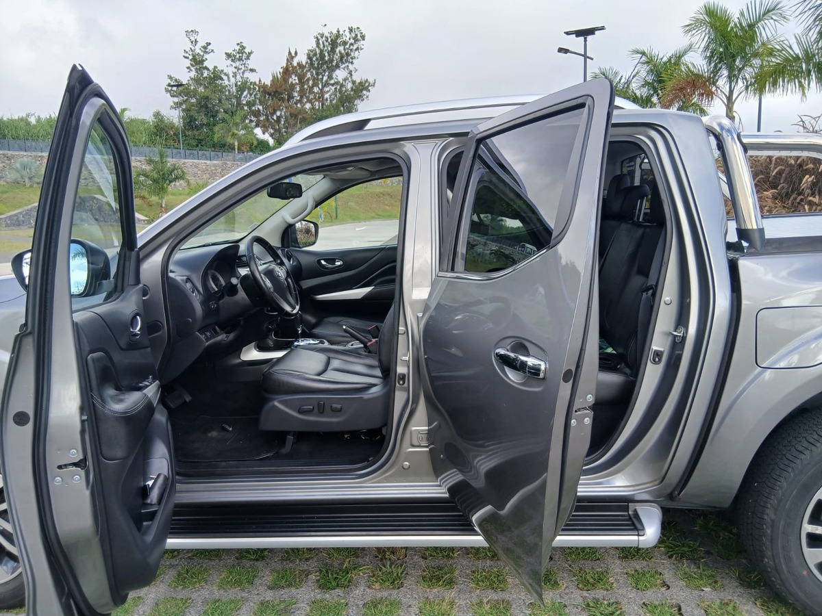Nissan Navara 4X4 2.3 L 190CV BOITE AUTO