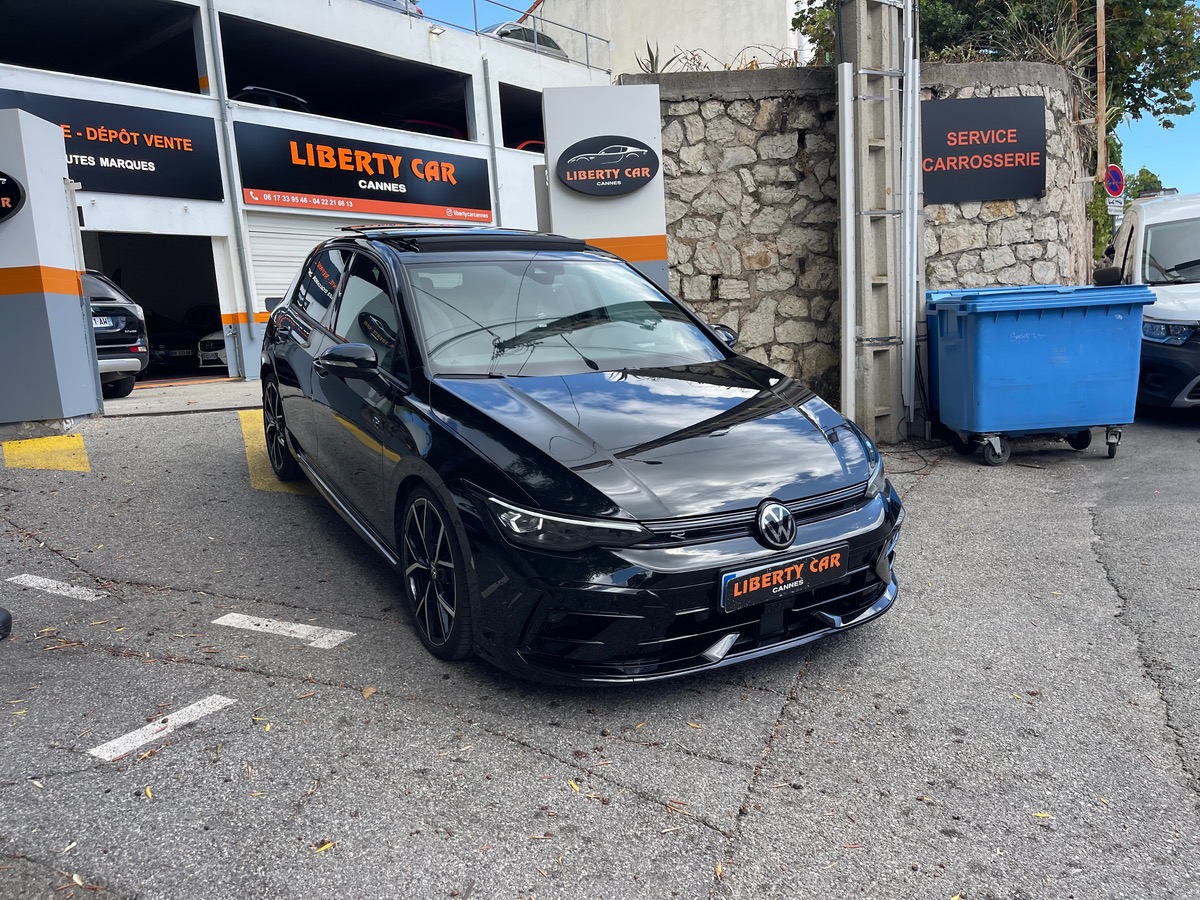 Volkswagen Golf 8 R 2.0 TSI 333 CV / Phase 2 / Toit ouvrant / FR / Pack Black / Pas de Malus